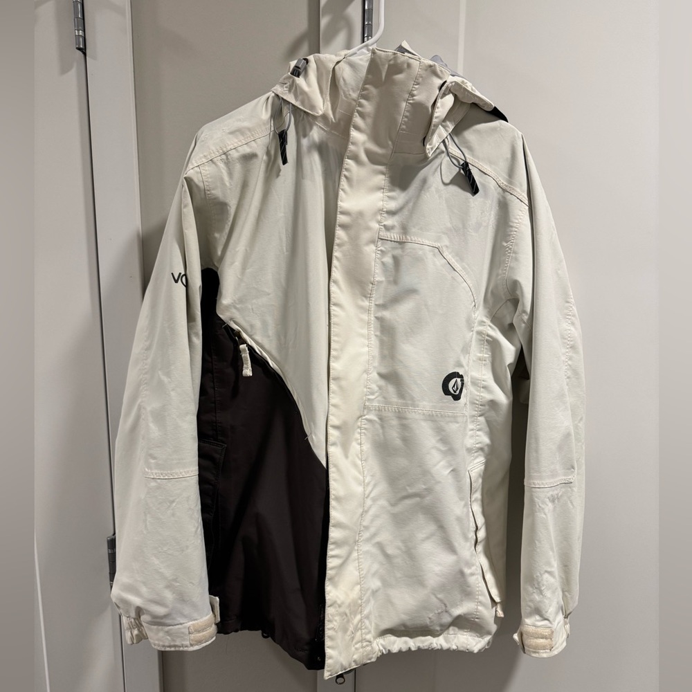 Volcom snowboard jacket - men’s M